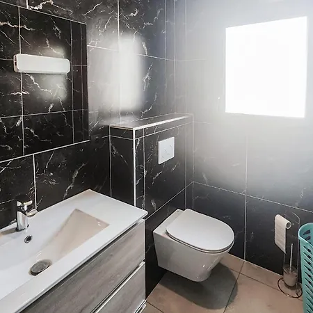 3 Bedroom Cozy In Feriehus *